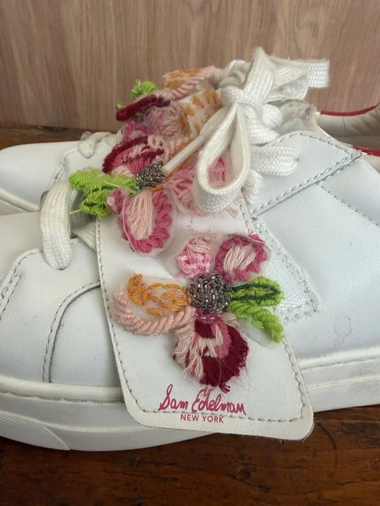 Sam Edelman Wendy Floral Embroidery Platform Sneaker - Picture 6 of 13